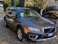 usata Volvo XC70 2.4 d5 Momentum awd 185cv