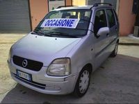 Usata Opel Agila Color Edition 75 CV (55 kW) 2002 Argento Monovolume