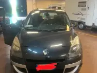 Usata Renault Scénic III 110 CV (80 kW) 2009 Grigio Monovolume