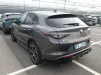 Usata Alfa Romeo Stelvio Veloce 209 CV (153 kW) 2024 Grigio vesuvio SUV