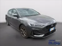 Usata Ford Focus ST-Line 125 CV (91 kW) 2022 Magnetic grey Berlina