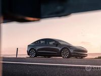 Usata Tesla Model 3 RWD 235 kW (320 CV) 2025 Grigio Berlina