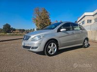Usata Mercedes B170 116 CV (85 kW) 2006 Grigio Monovolume