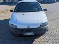 Usata Fiat Punto Star 63 CV (46 kW) 2001 Bianco Berlina