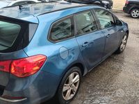 Usata Opel Astra 2013 Blu Station wagon