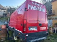 Usata Iveco Daily 125 CV (91 kW) 2000 Rosso Berlina
