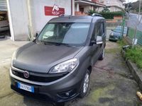 Usata Fiat Doblò Lounge 120 CV (88 kW) 2017 Grigio Monovolume