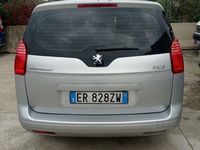 Usata Peugeot 5008 115 CV (84 kW) 2013 Grigio Monovolume