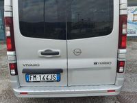 Usata Opel Vivaro 2015 Grigio Monovolume