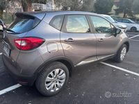 Usata Renault Captur 90 CV (66 kW) 2015 Grigio SUV