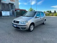 Usata Fiat Punto Dynamic 60 CV (44 kW) 2005 Grigio Utilitaria