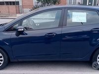 Usata Ford Fiesta 75 CV (55 kW) 2016 Blu Berlina