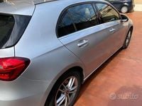 Usata Mercedes A180 116 CV (85 kW) 2018 Grigio Berlina