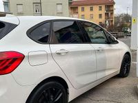 Usata BMW 218 Active Tourer Sport Line 150 CV (110 kW) 2015 Bianco Monovolume