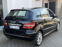 Usata Mercedes B180 109 CV (80 kW) 2010 Other Monovolume
