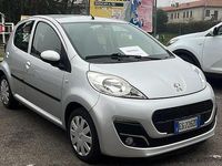 Usata Peugeot 107 68 CV (50 kW) 2013 Grigio Utilitaria