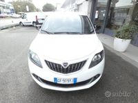 Usata Lancia Ypsilon Gold 69 CV (50 kW) 2021 Bianco pastello Utilitaria