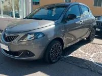 Usata Lancia Ypsilon Gold 69 CV (50 kW) 2022 Grigio Utilitaria