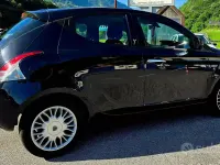 Usata Lancia Ypsilon Silver 95 CV (69 kW) 2016 Nero Utilitaria