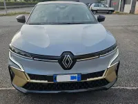 Usata Renault Megane E-Tech Iconic 161 kW (220 CV) 2022 Grigio SUV