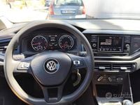 Usata VW Polo 65 CV (47 kW) 2019 Grigio Utilitaria