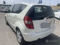 Usata Mercedes A160 Executive 95 CV (69 kW) 2012 Bianco Utilitaria