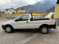 Usata Fiat Strada 80 CV (58 kW) 2003 Bianco Pick-up