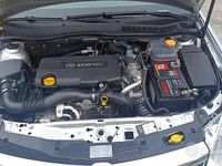 Usata Opel Astra 110 CV (80 kW) 2009 Station wagon