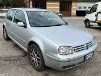 Usata VW Golf IV Highline 130 CV (95 kW) 2001 Grigio Berlina