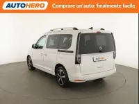 Usata VW Caddy Style 122 CV (89 kW) 2022 Bianco Monovolume