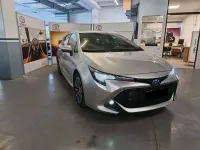 Usata Toyota Corolla Style 152 CV (111 kW) 2020 Argento Station wagon