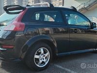 Usata Volvo C30 R-Design 115 CV (84 kW) 2012 Nero Utilitaria