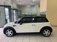 Usata Mini Cooper D Pepper 109 CV (80 kW) 2007 Bianco Utilitaria