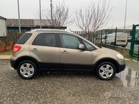 Usata Fiat Sedici 119 CV (87 kW) 2007 Oro SUV