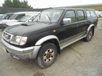 Usata Nissan Navara 103 CV (75 kW) 2001 Nero pastello Pick-up