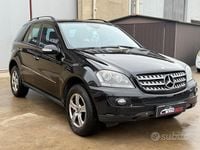 Usata Mercedes ML320 Sport Edition 224 CV (164 kW) 2008 Nero SUV