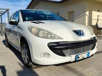 Usata Peugeot 206+ 60 CV (44 kW) 2012 Bianco Utilitaria