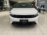 Usata Opel Corsa GS Line 101 CV (74 kW) 2025 Bianco pastello Utilitaria