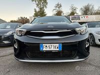 Usata Kia Stonic Style 120 CV (88 kW) 2018 Nero SUV