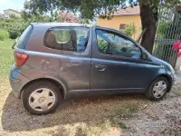 Usata Toyota Yaris 65 CV (47 kW) 2005 Marrone Berlina