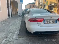 Usata Jaguar XE 179 CV (131 kW) 2018 Bianco Berlina