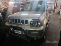 Usata Suzuki Jimny 82 CV (60 kW) 2009 Grigio SUV