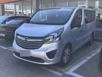 Usata Opel Vivaro 2015 Grigio Monovolume