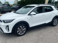 Usata Kia Stonic 84 CV (61 kW) 2023 Bianco SUV