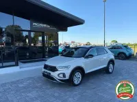 Usata VW T-Roc 110 CV (80 kW) 2022 Beige SUV