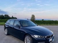 Usata BMW 330 Luxury Line 310 CV (228 kW) 2015 Blu/azzurro Station wagon