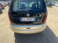 Usata Lancia Musa 77 CV (56 kW) 2011 Monovolume