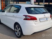 Usata Peugeot 308 Active 102 CV (75 kW) 2019 Bianco Berlina