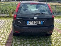 Usata Ford Fiesta 68 CV (50 kW) 2005 Nero Utilitaria