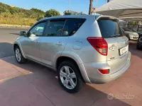 Usata Toyota RAV4 Luxury 177 CV (130 kW) 2008 Grigio SUV